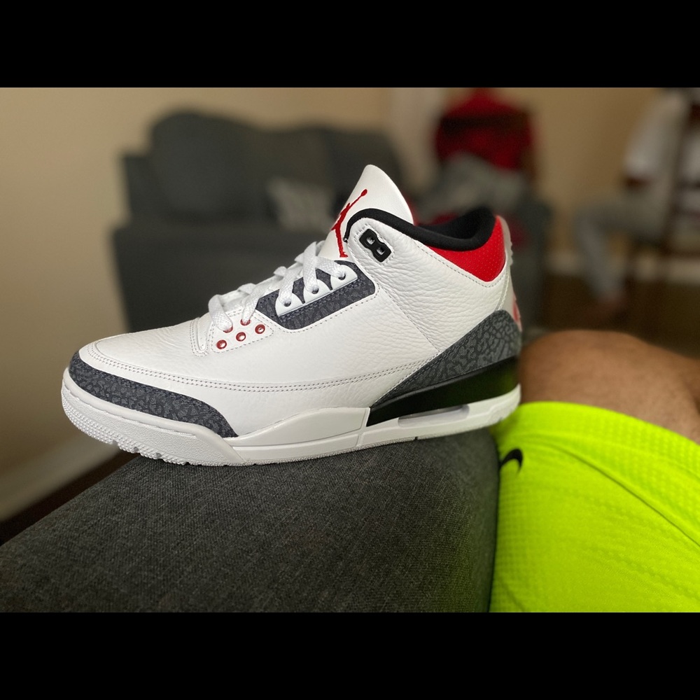 JORDAN 3 SE FIRE RED DENIM